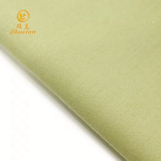 CVC 60/40 40*40 133*72 57/58' 1/1 115 gsm Dyed Shirting Fabric