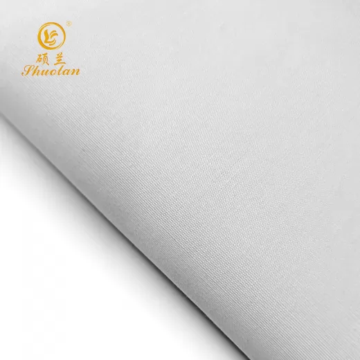 CVC 60/40 45*45 110*76 57/58' 1/1 115 gsm Dyed Shirting Fabric